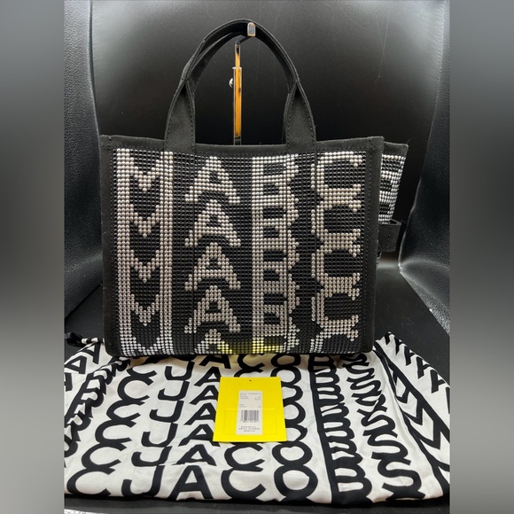 Marc Jacobs Tote Bag With Crossbody Strap and dust bag NEW with dust bag - Picture 1 of 8